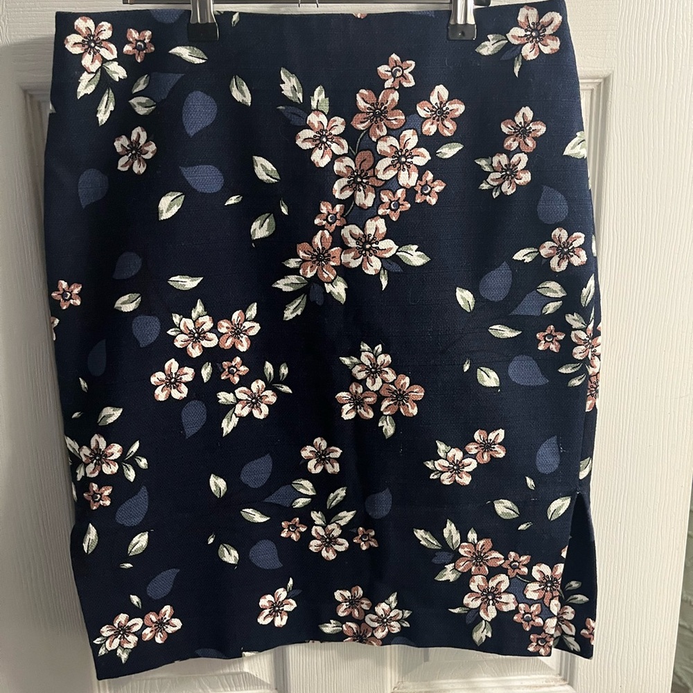 Loft Floral Navy Skirt 10 cottage core